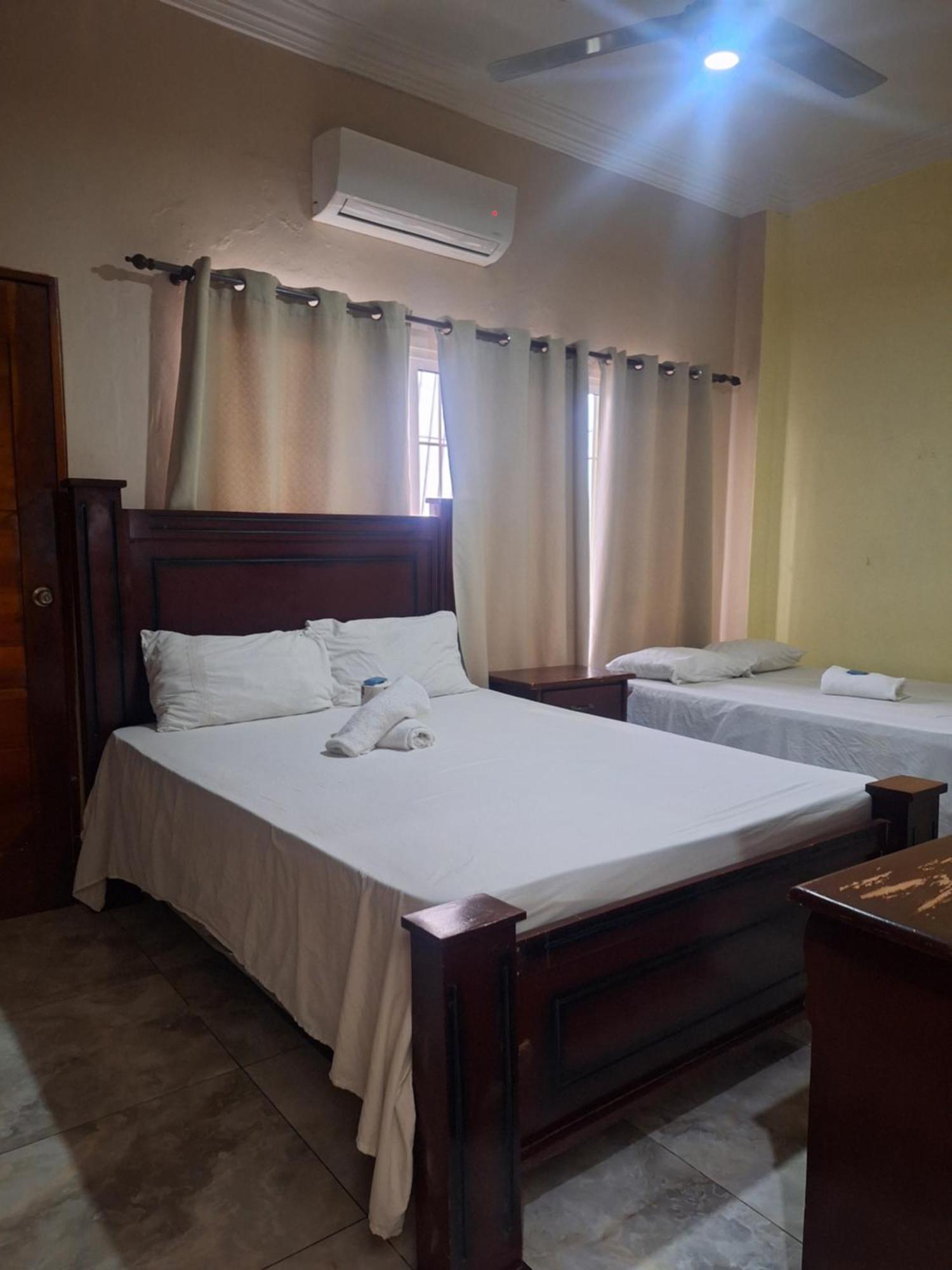 Edifcio Amapola Zona Colonial Con Vista Al Mar Hotel Санто Доминго Екстериор снимка